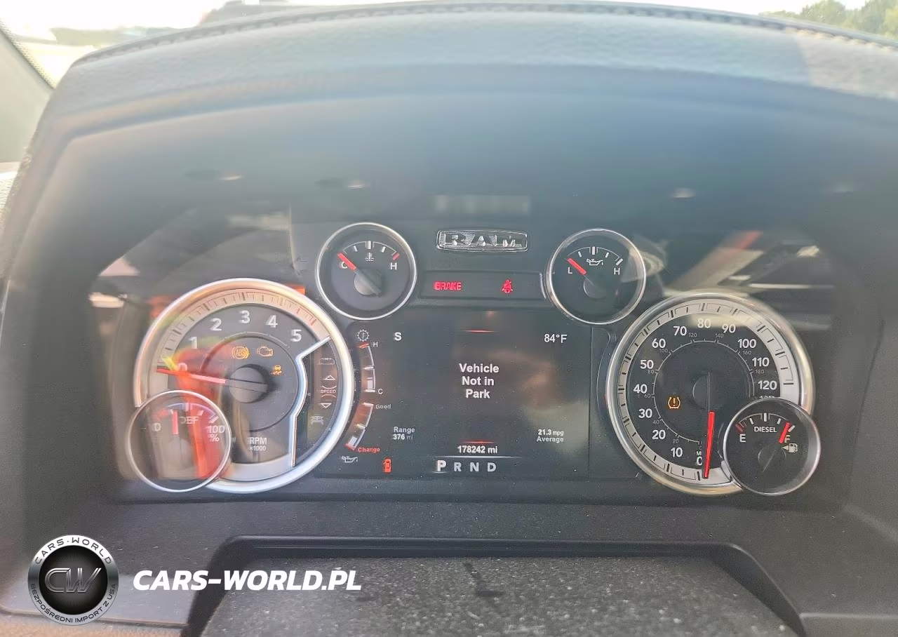 2015 Ram 1500 Laramie VIN:1C6RR7NM9FS680339 - 9