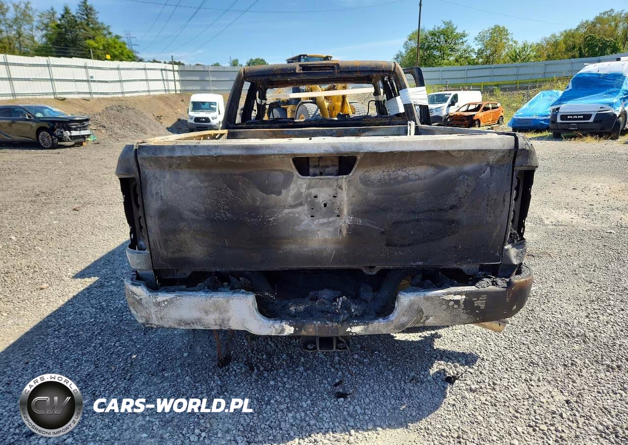 2023 Ram 2500 Laramie VIN:3C6UR5FJXPG646860 - 6