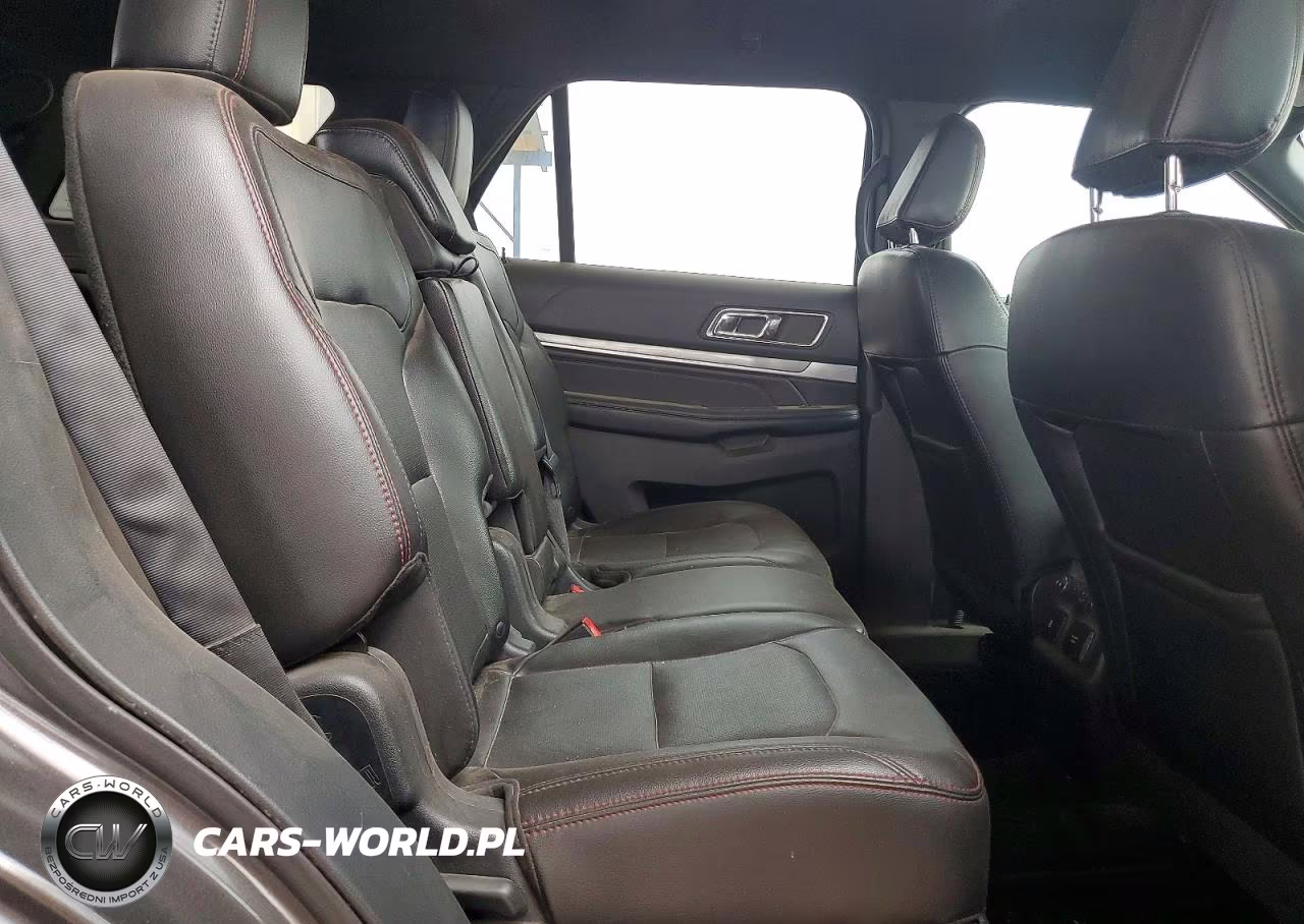 2018 Ford Explorer Sport VIN:1FM5K8GT9JGC14651 - 10