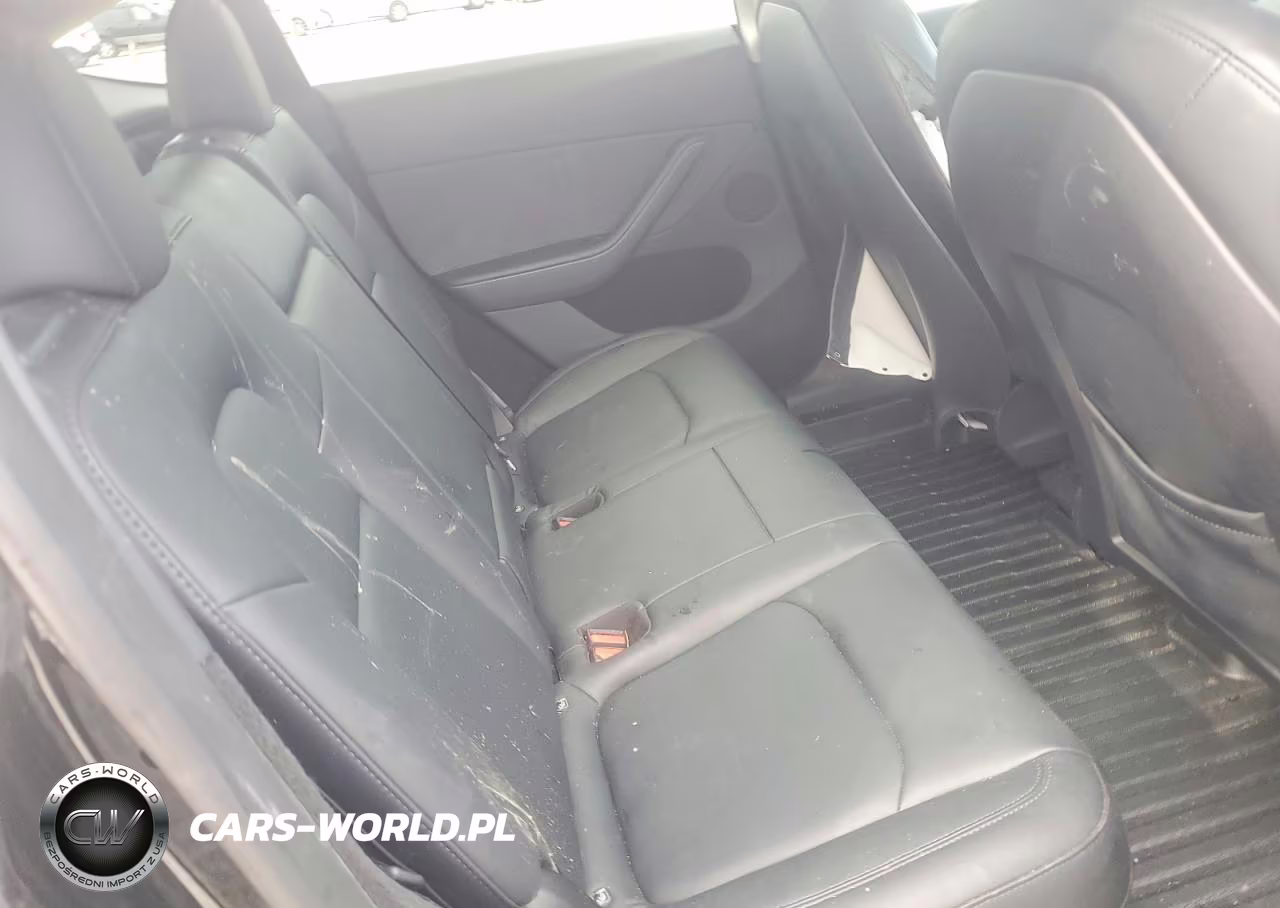 2023 Tesla Model Y VIN:7SAYGDEE5PA177665 - 10