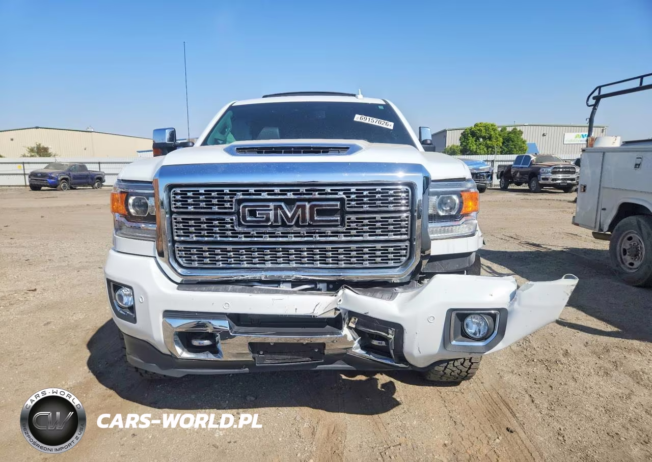 2019 GMC Sierra K2500 Denali VIN:1GT12SEY3KF242578 - 5