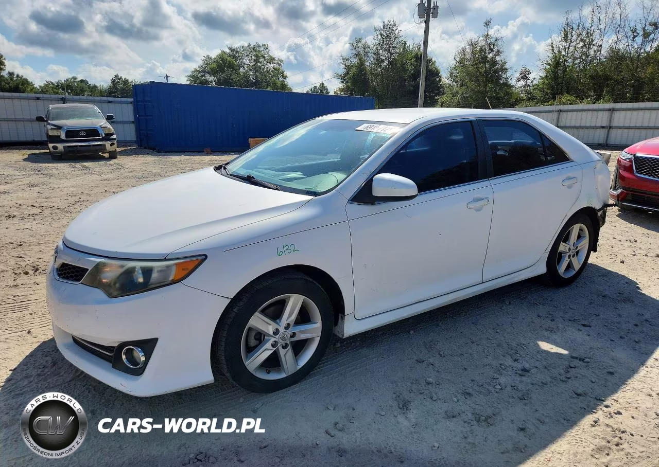 2012 Toyota Camry Se – zdjęcie 1 z 13