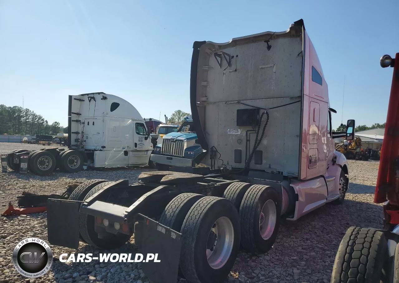 2020 Kenworth Construction T680 VIN:1XKYDP9X5LJ311152 - 3