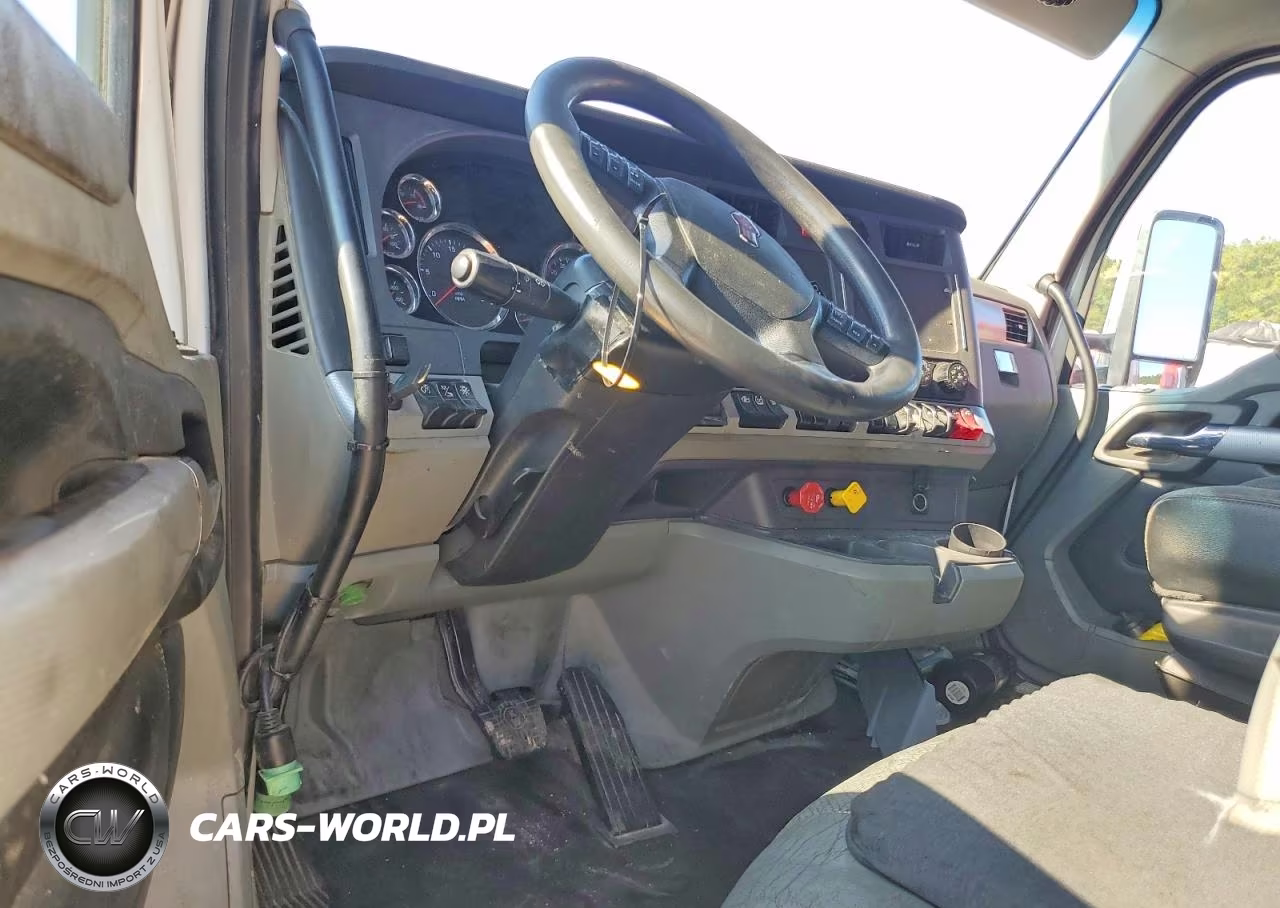 2020 Kenworth Construction T680 VIN:1XKYDP9X5LJ311152 - 8