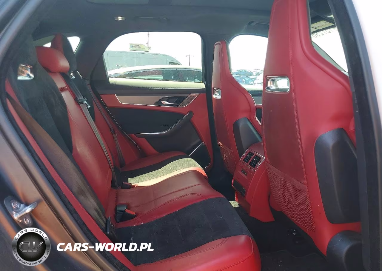2022 Jaguar F-Pace Svr VIN:SADCZ2EE6NA695030 - 11