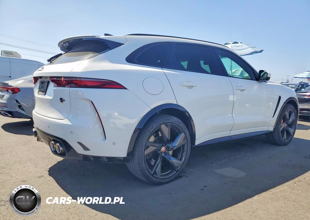 2022 Jaguar F-Pace Svr VIN:SADCZ2EE6NA695030 - 3