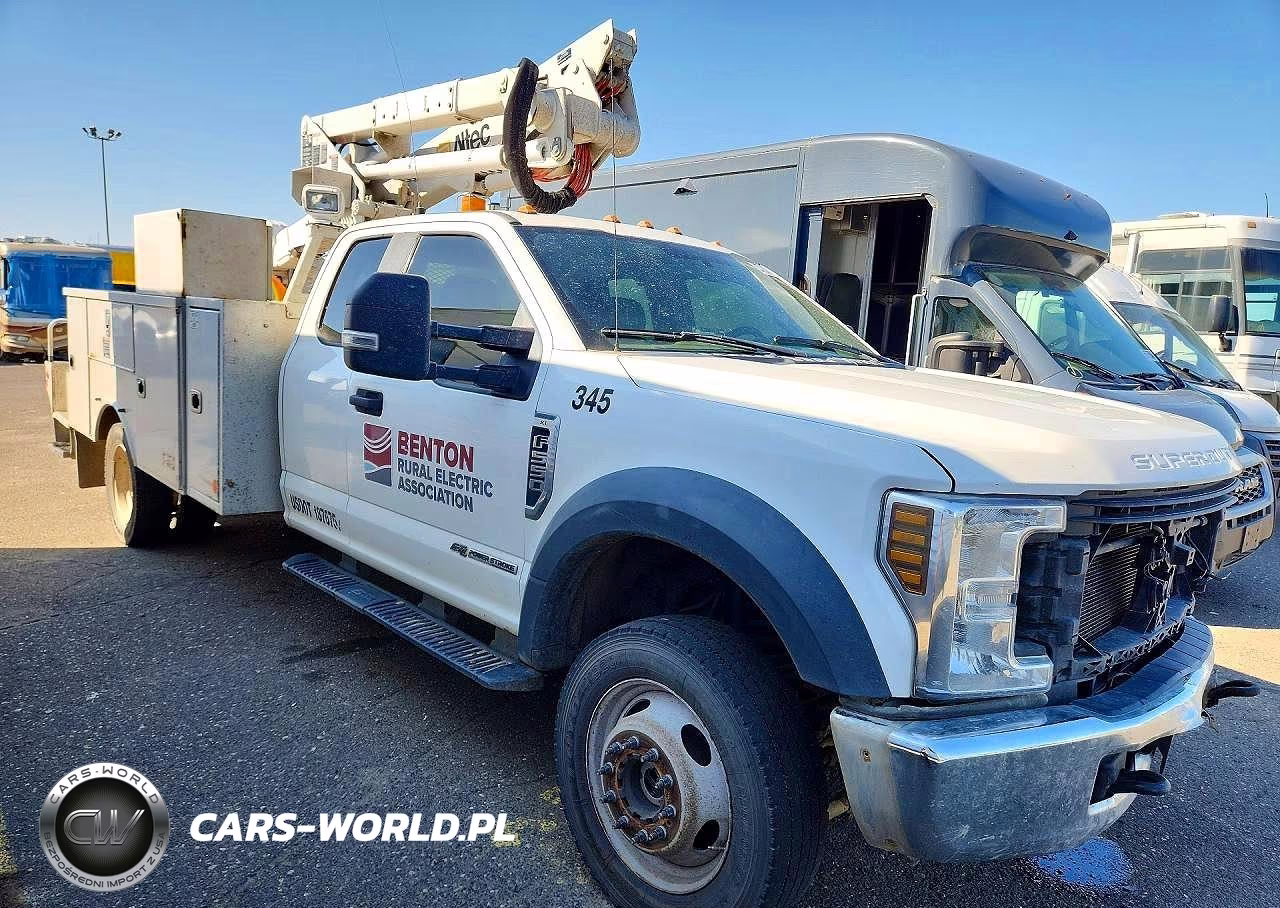 2019 Ford F550 Super Duty Bucket Truck VIN:1FD0X5HT3KEE57118 - 4