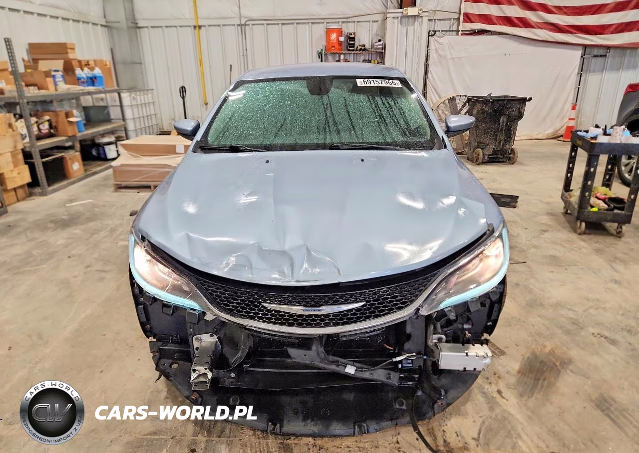 2015 Chrysler 200 Limited VIN:1C3CCCAB2FN680943 - 5