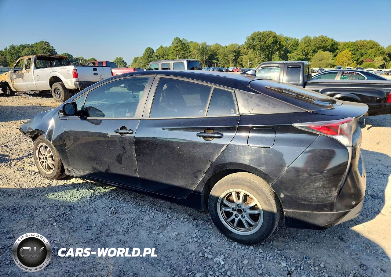 2017 Toyota Prius Four VIN:JTDKARFU7H3045001 - 2