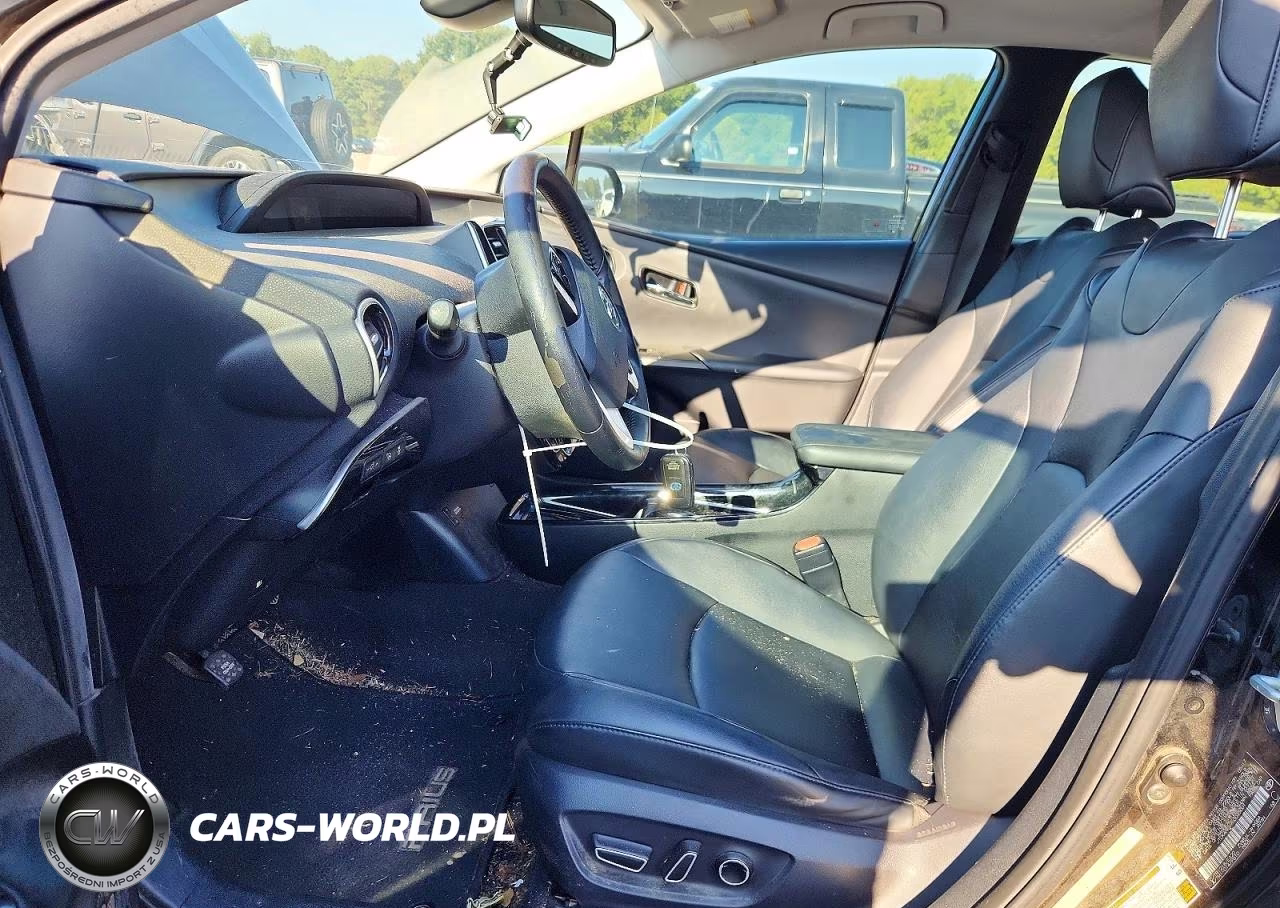 2017 Toyota Prius Four VIN:JTDKARFU7H3045001 - 7