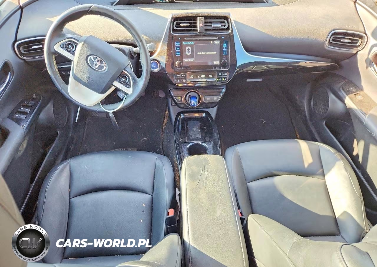 2017 Toyota Prius Four VIN:JTDKARFU7H3045001 - 8