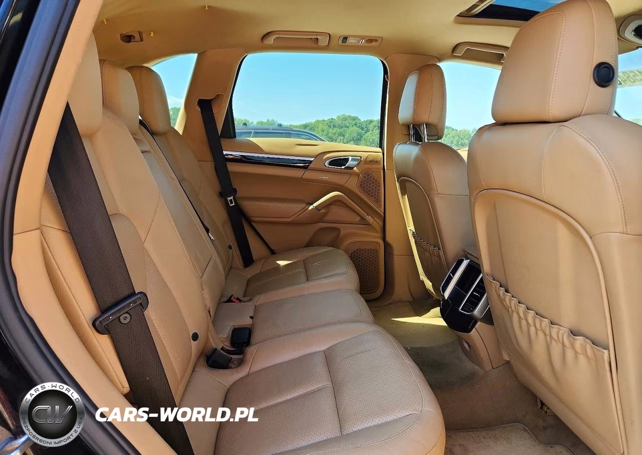 2012 Porsche Cayenne VIN:WP1AA2A21CLA12687 - 11