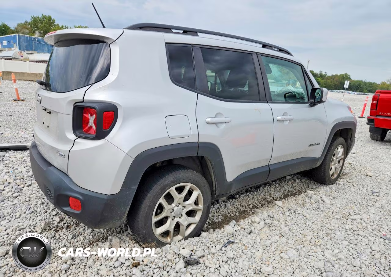 2016 Jeep Renegade Latitude VIN:ZACCJBBT1GPC52244 - 3