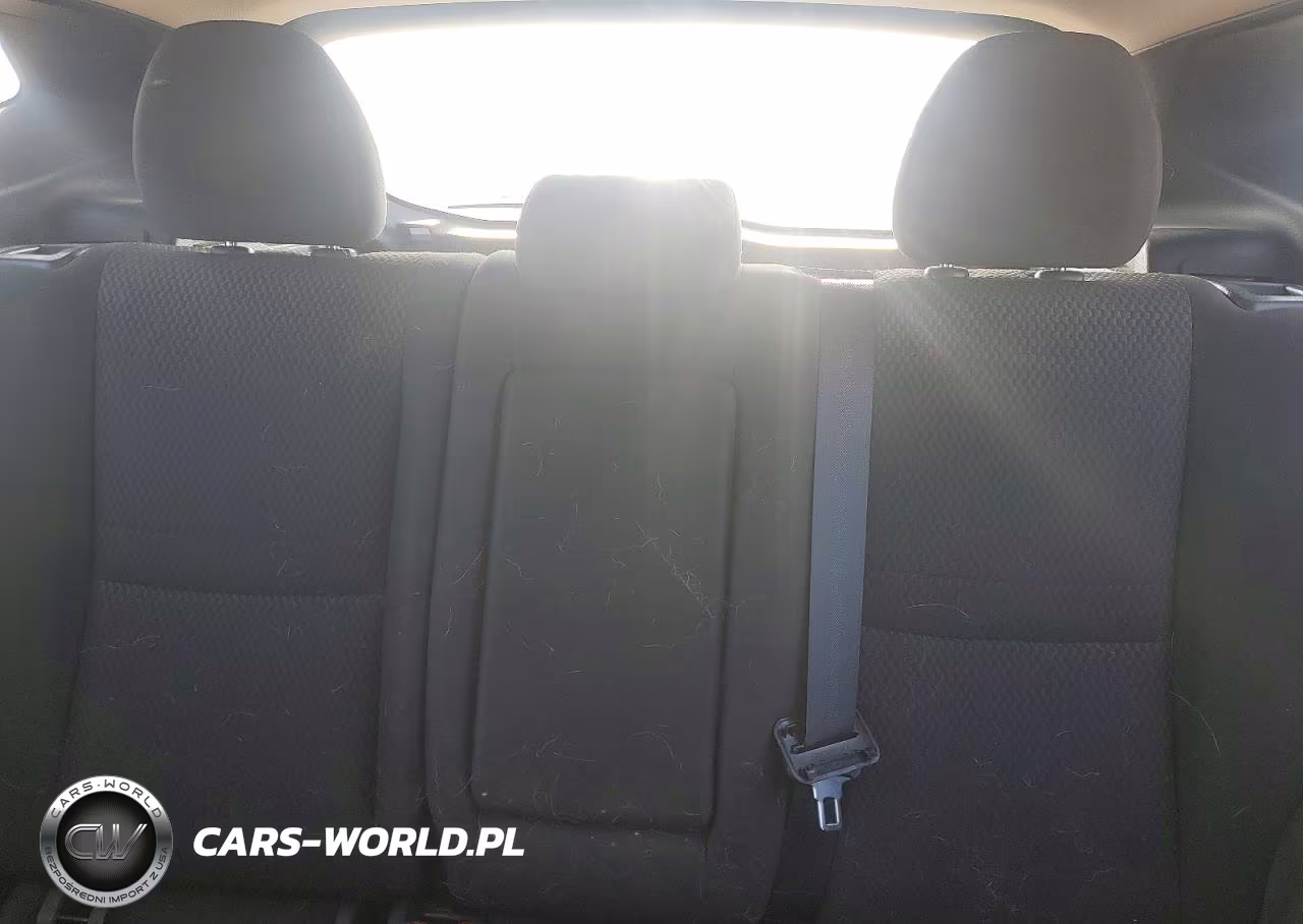 2019 Nissan Rogue Sport S VIN:JN1BJ1CR6KW323624 - 10