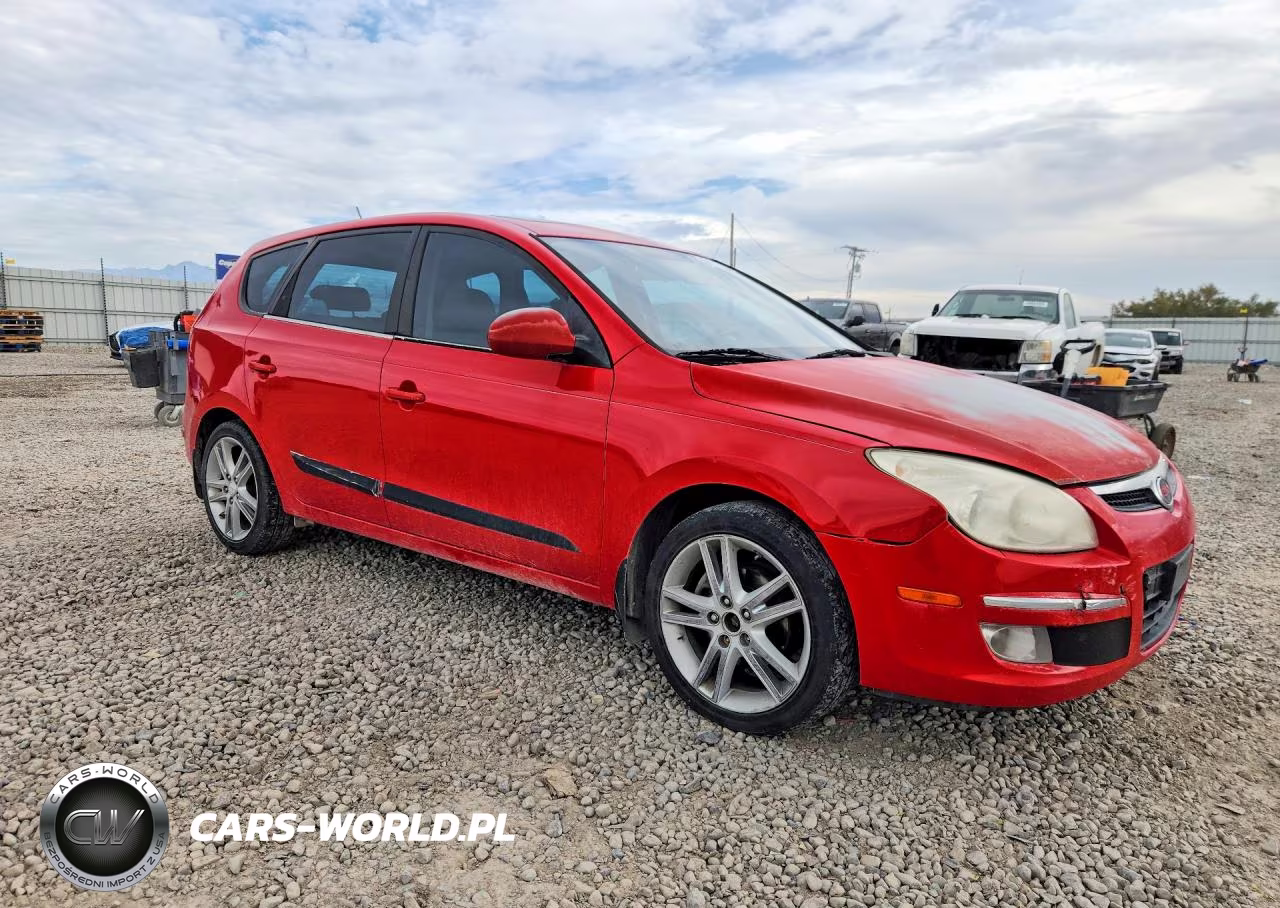 2009 Hyundai Elantra Touring VIN:KMHDC86E09U049209 - 4