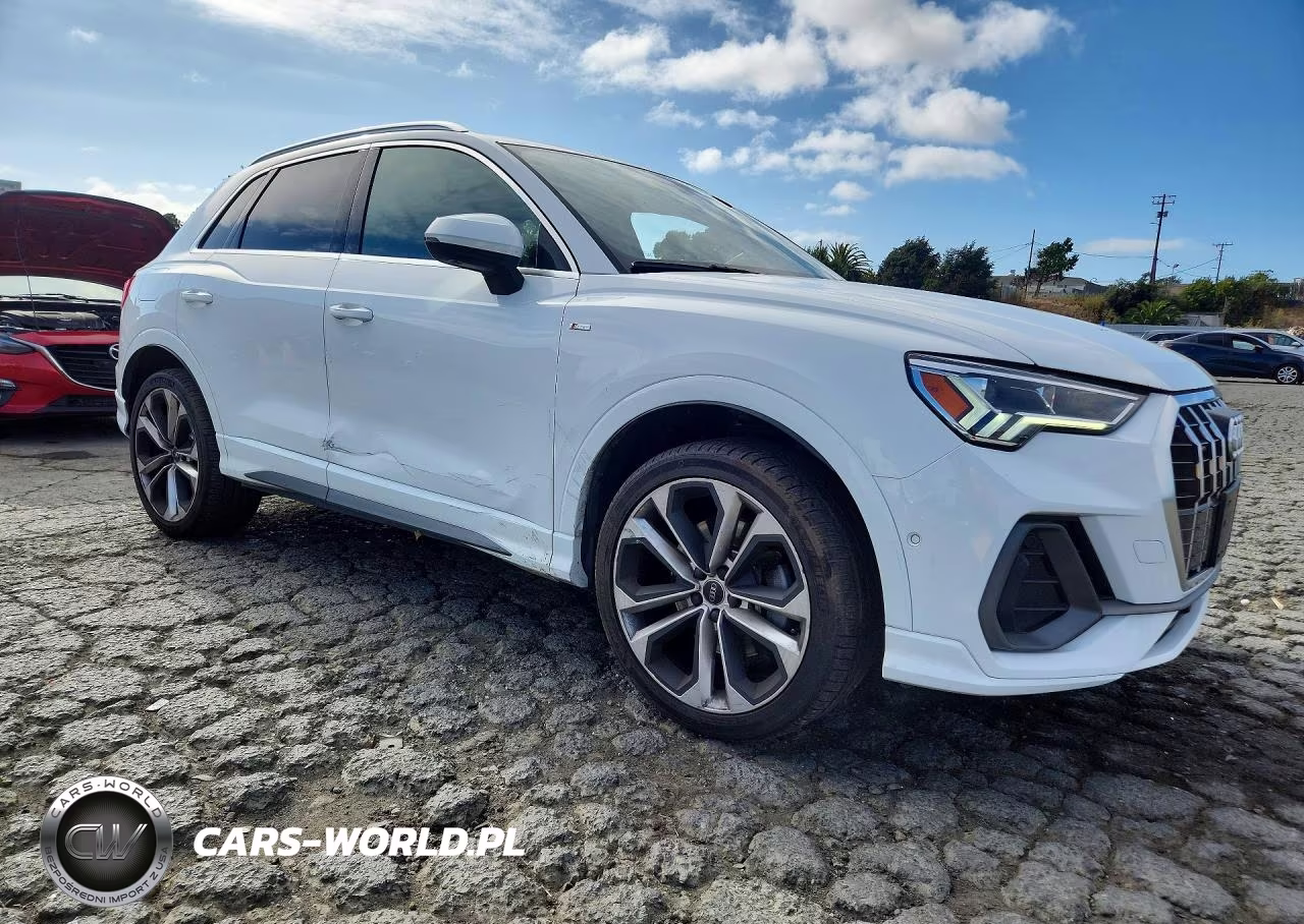 2020 Audi Q3 Prestige S-Line VIN:WA1FECF3XL1024071 - 4
