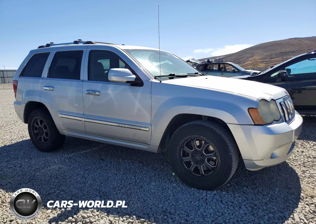 2008 Jeep Grand Cherokee Overland VIN:1J8HR68288C189467 - 4