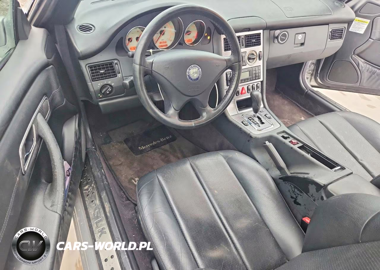2001 Mercedes-Benz Slk 230 Kompressor VIN:WDBKK49F71F228642 - 8
