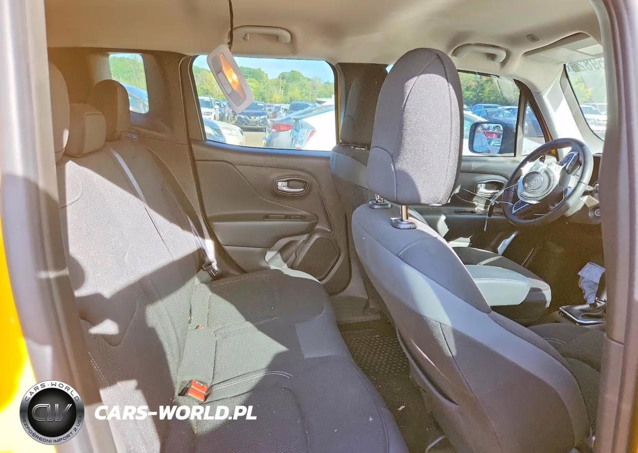 2023 Jeep Renegade Latitude VIN:ZACNJDB10PPP57661 - 10