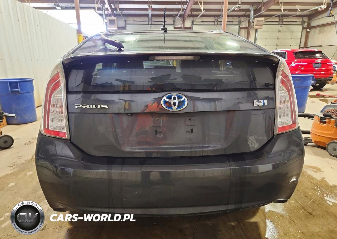 2014 Toyota Prius Three VIN:JTDKN3DU0E1786702 - 6