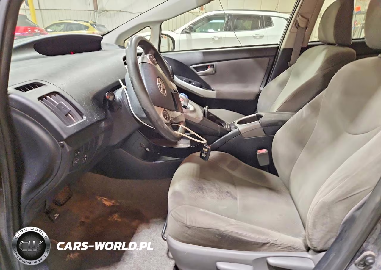 2014 Toyota Prius Three VIN:JTDKN3DU0E1786702 - 7