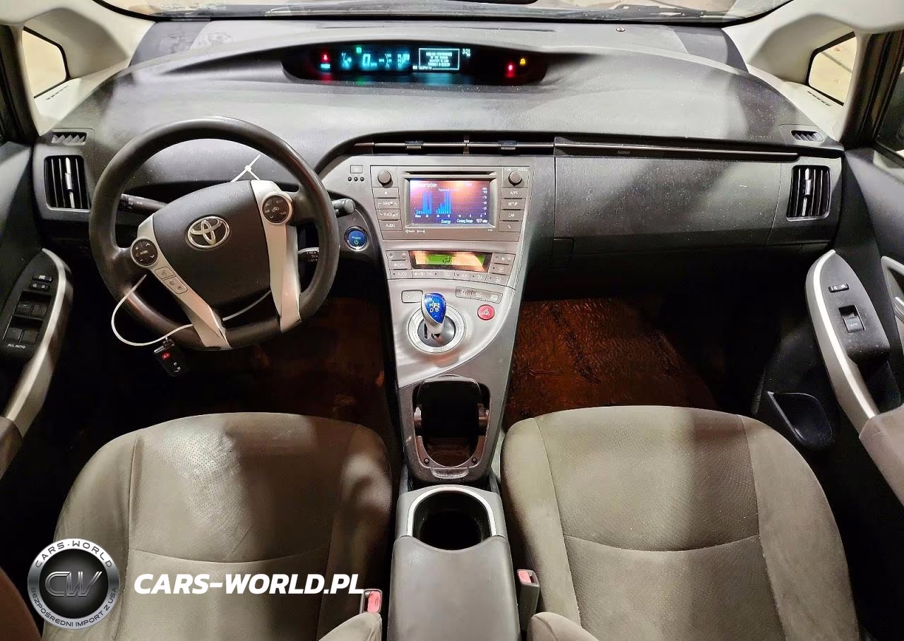 2014 Toyota Prius Three VIN:JTDKN3DU0E1786702 - 8