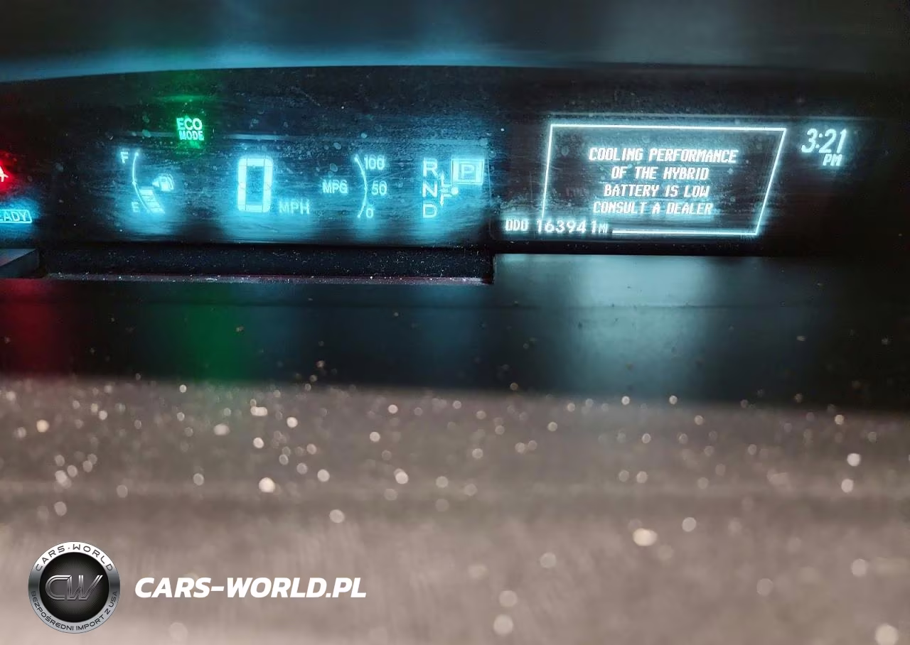 2014 Toyota Prius Three VIN:JTDKN3DU0E1786702 - 9