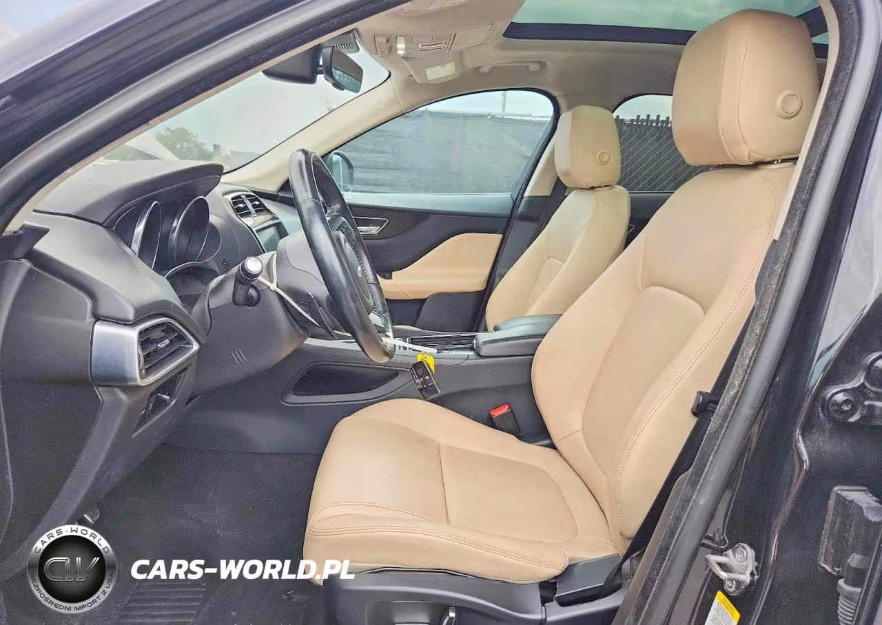 2019 Jaguar F-Pace Premium VIN:SADCJ2FX7KA391207 - 7