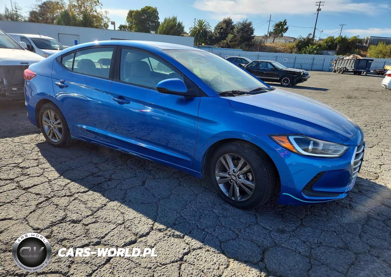 2018 Hyundai Elantra Sel VIN:5NPD84LF2JH336478 - 4
