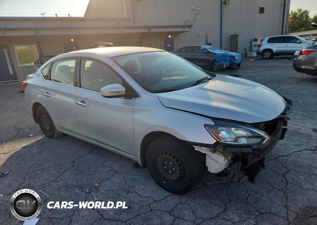 2017 Nissan Sentra S VIN:3N1AB7AP2HY334070 - 4