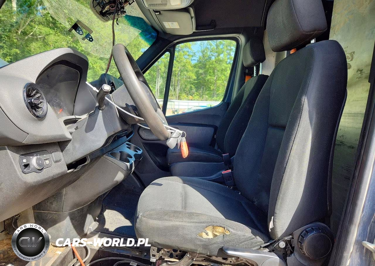 2021 Mercedes-Benz Sprinter 2500 VIN:W1Y40CHYXMT072806 - 7