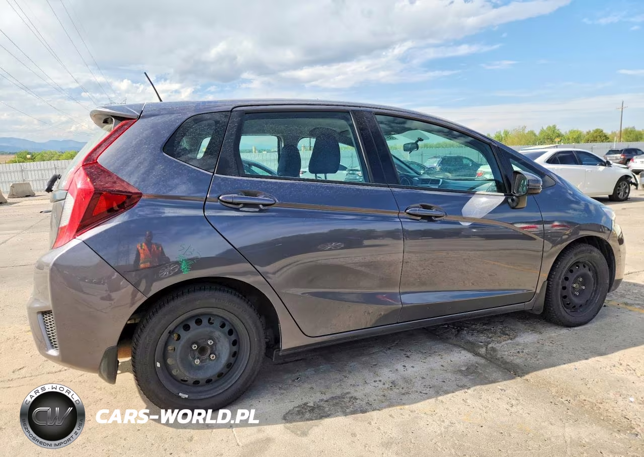 2017 Honda Fit Lx VIN:3HGGK5G56HM701983 - 3