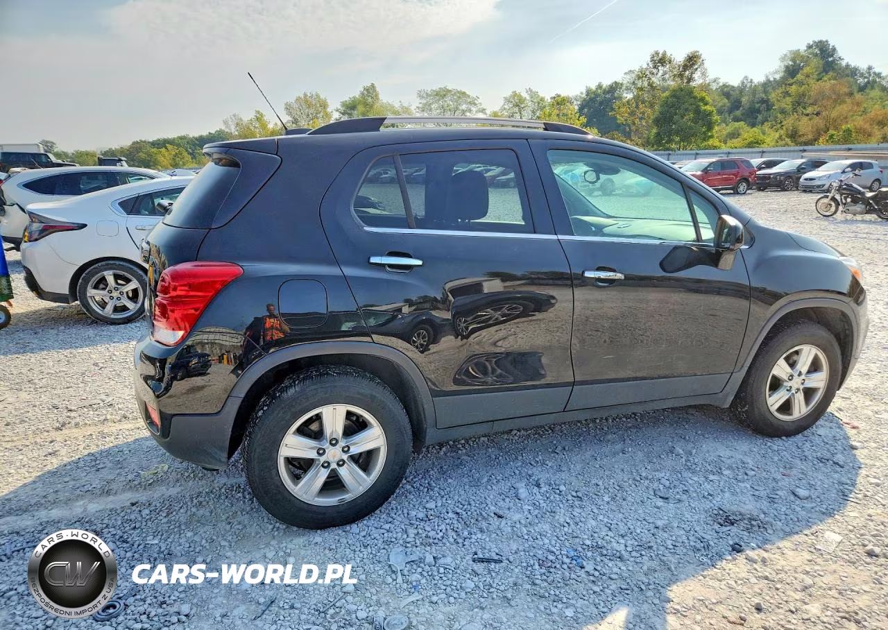 2019 Chevrolet Trax 1Lt VIN:KL7CJPSB3KB827402 - 3