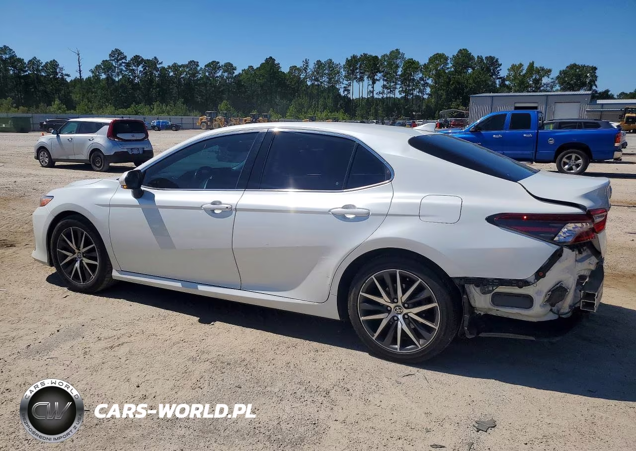 2022 Toyota Camry Xle VIN:4T1F11AK2NU033638 - 2