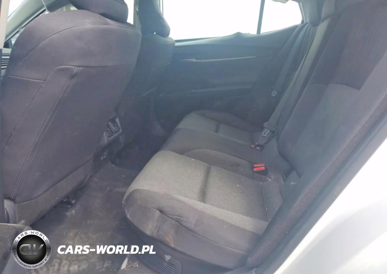 2026 Toyota Camry Le VIN:4T1DAACK4TU258967 - 11