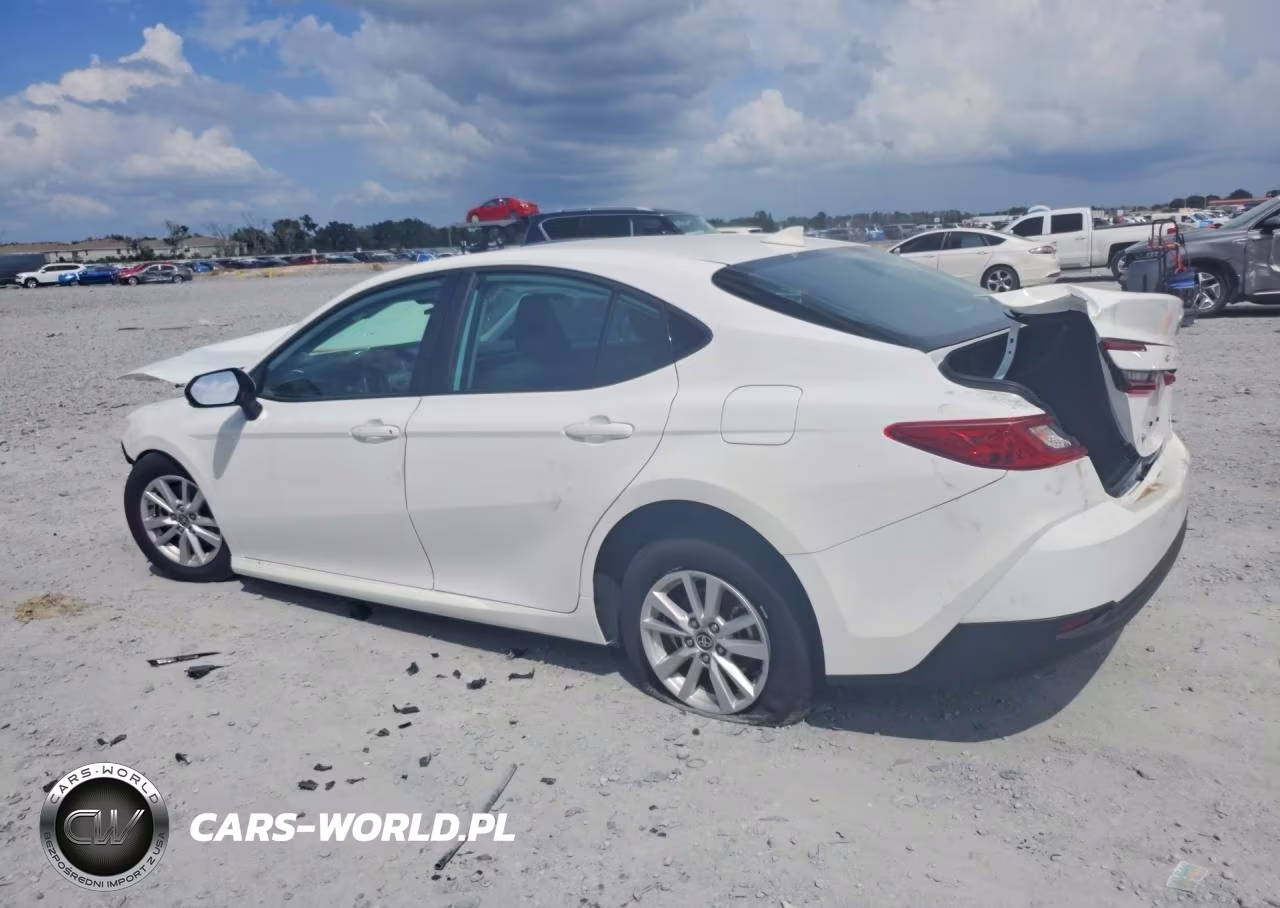 2026 Toyota Camry Le VIN:4T1DAACK4TU258967 - 2