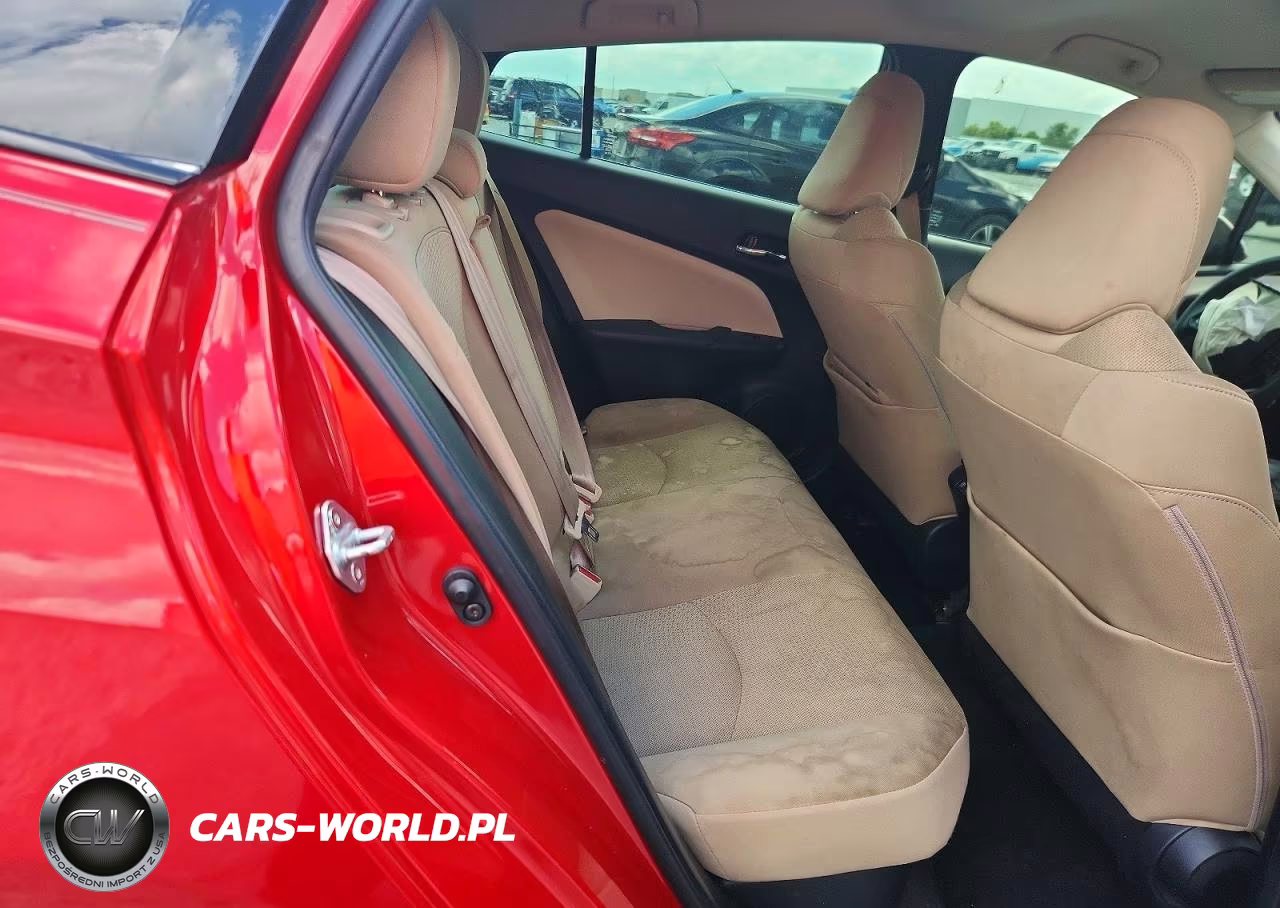 2019 Toyota Prius Le VIN:JTDKARFU8K3077379 - 10
