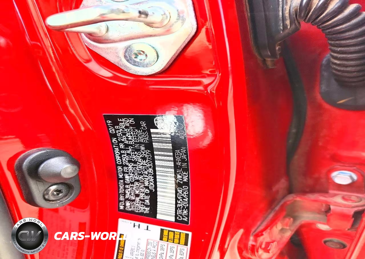 2019 Toyota Prius Le VIN:JTDKARFU8K3077379 - 12