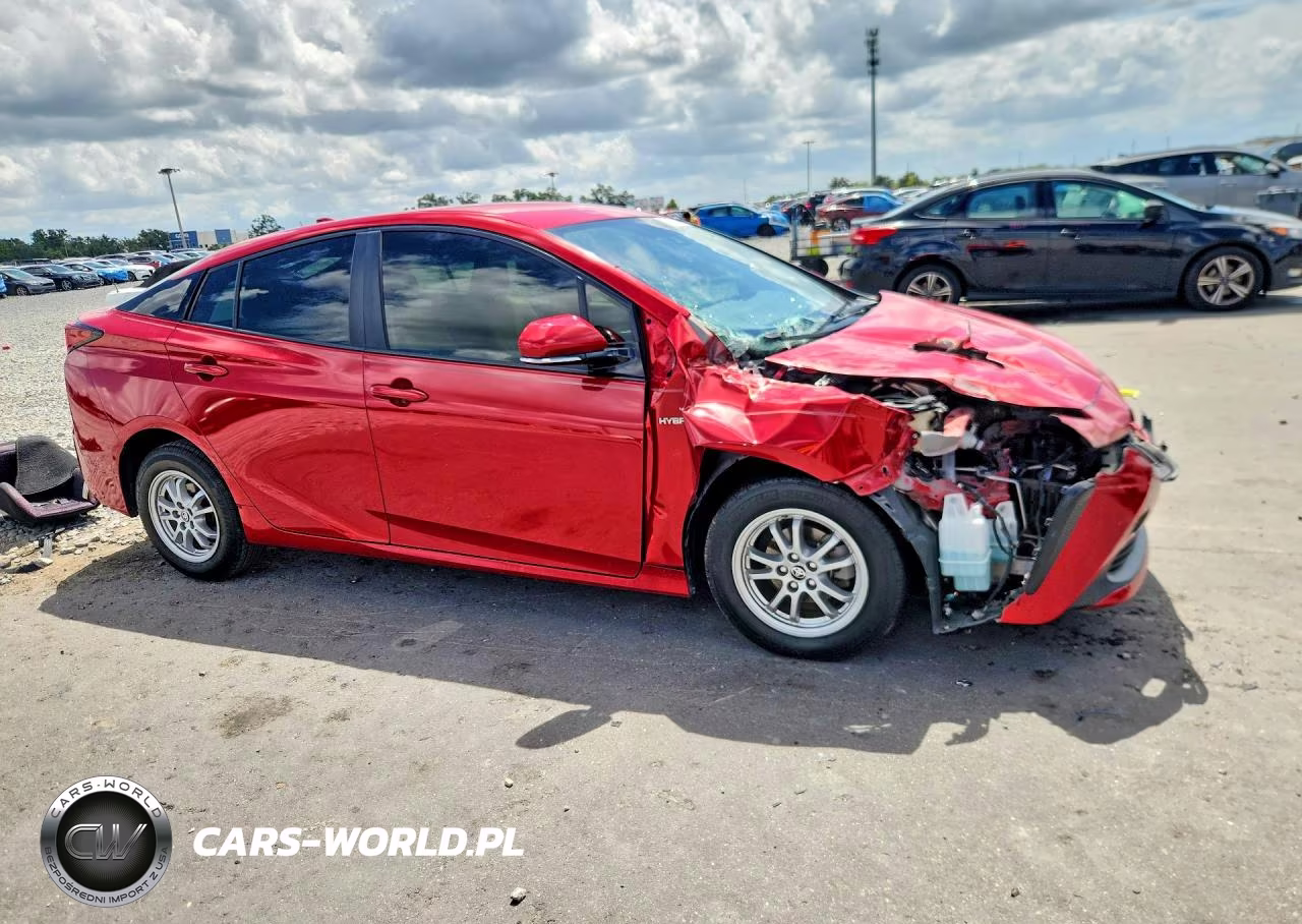 2019 Toyota Prius Le VIN:JTDKARFU8K3077379 - 4