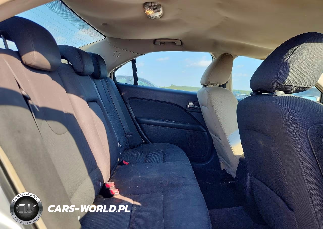 2010 Ford Fusion Se VIN:3FAHP0HA0AR265942 - 10