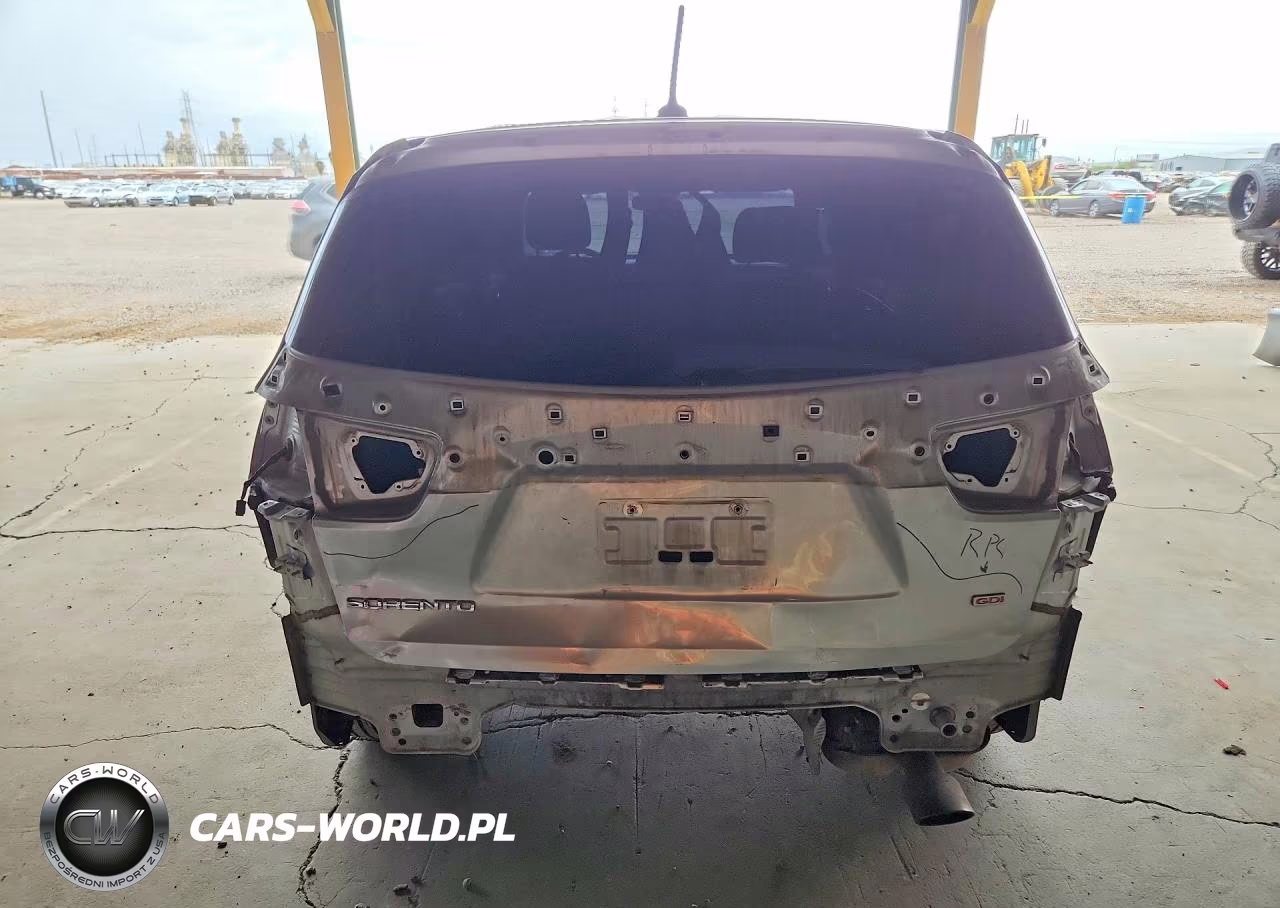 2017 Kia Sorento L VIN:5XYPG4A31HG193985 - 6