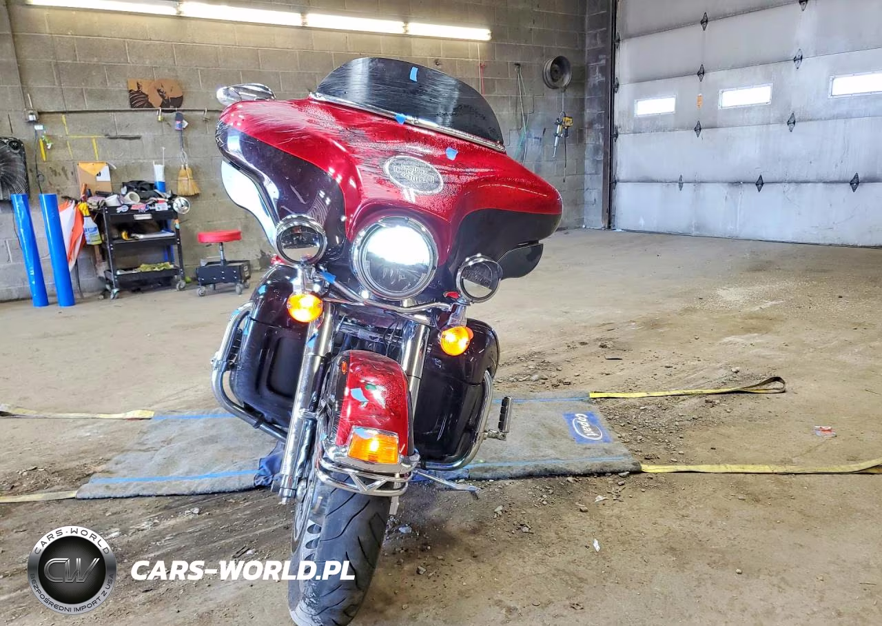 2013 Harley-Davidson Flhtk Electra Glide Ultra Limited VIN:1HD1KEM19DB605657 - 2