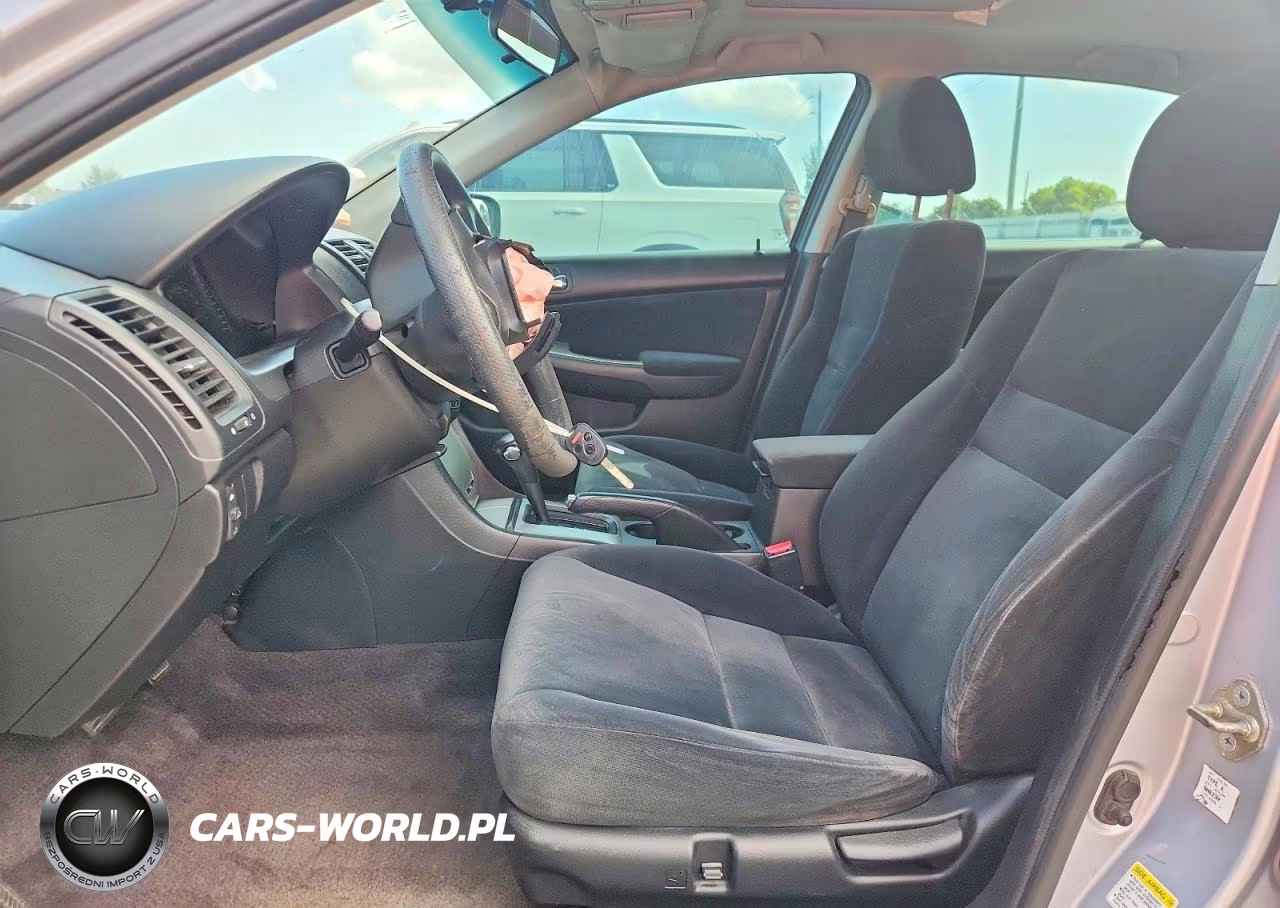 2004 Honda Accord Ex VIN:1HGCM56604A113720 - 7