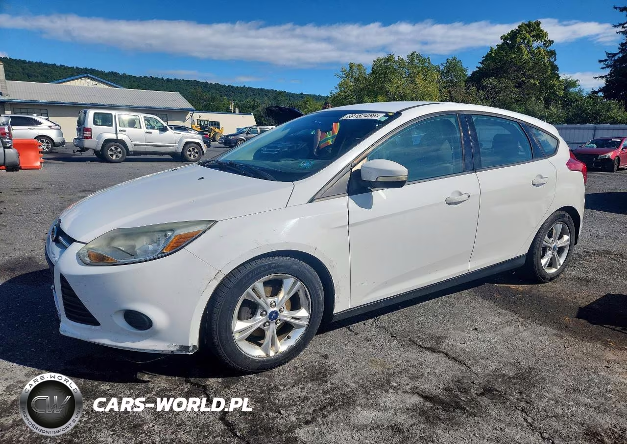 2014 Ford Focus Se VIN:1FADP3K23EL177568 - 1