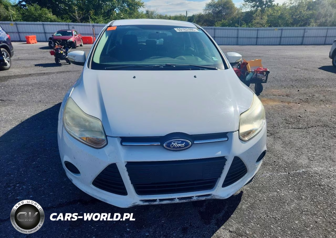 2014 Ford Focus Se VIN:1FADP3K23EL177568 - 5