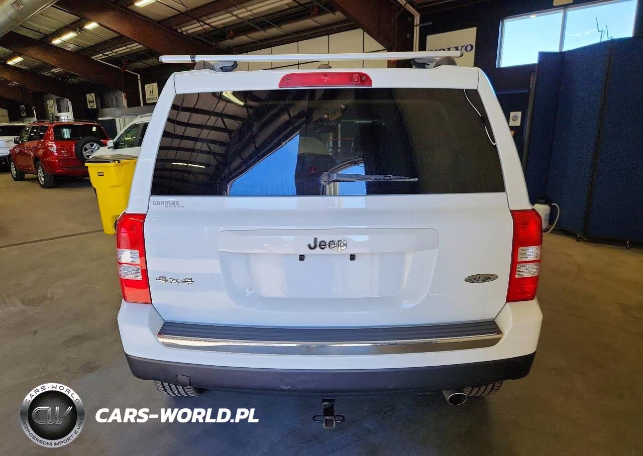 2017 Jeep Patriot Latitude VIN:1C4NJRFB1HD206352 - 6