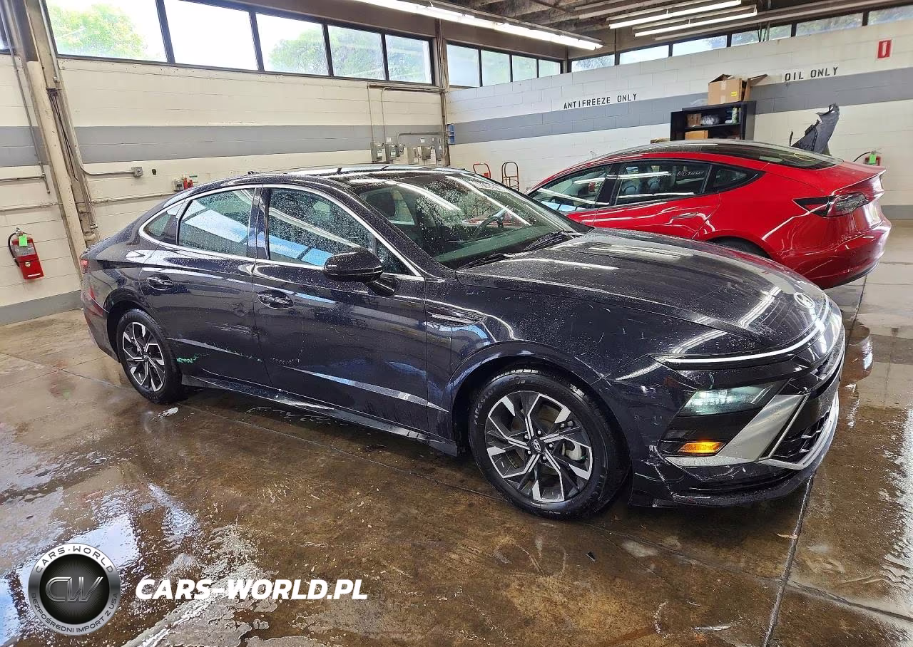 2025 Hyundai Sonata Sel VIN:KMHL64JA5SA436572 - 4