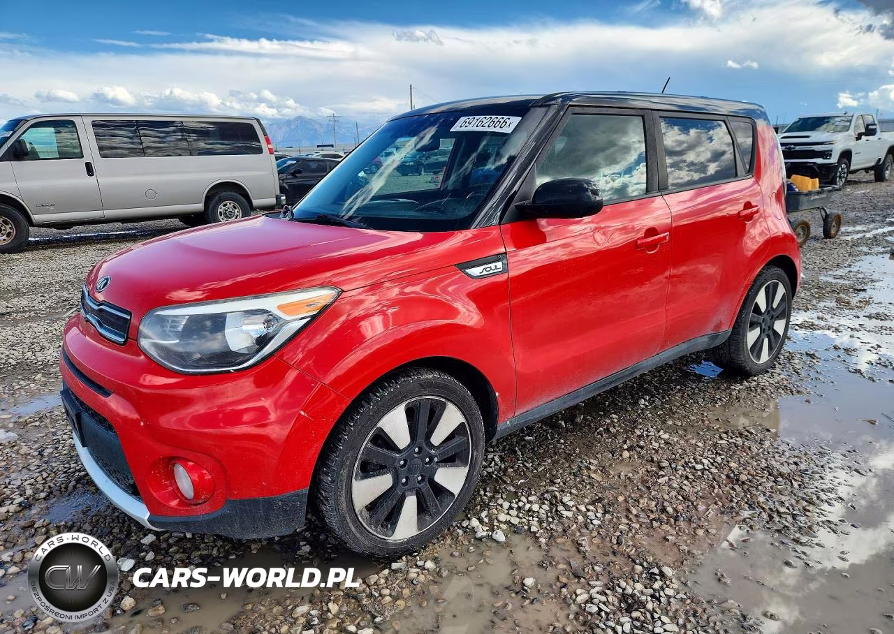 2018 Kia Soul + VIN:KNDJP3A56J7553174 - 1