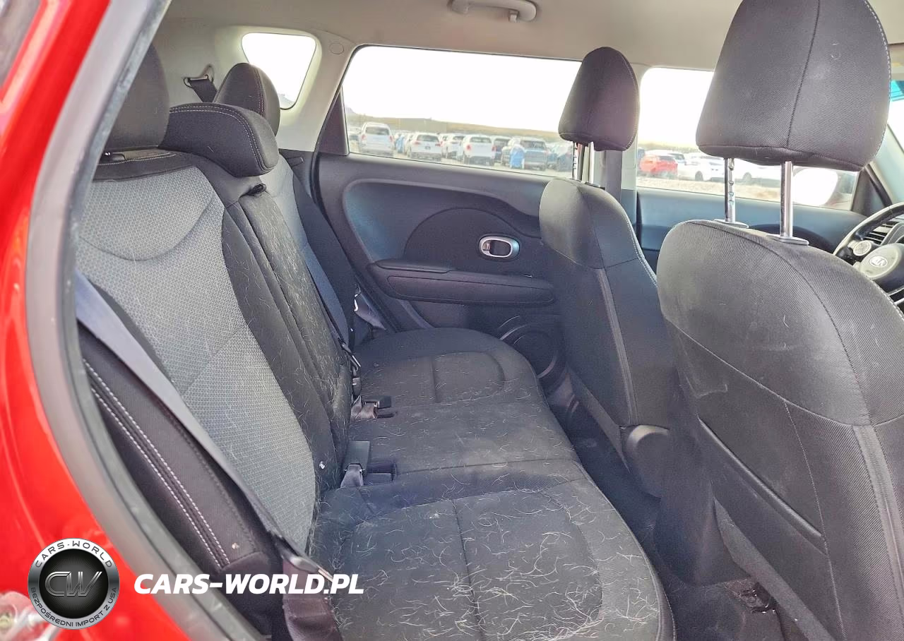 2018 Kia Soul + VIN:KNDJP3A56J7553174 - 10