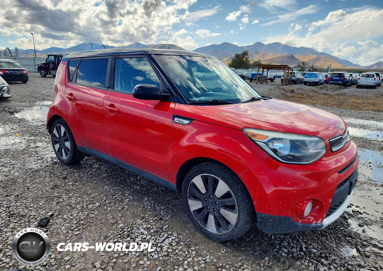 2018 Kia Soul + VIN:KNDJP3A56J7553174 - 4